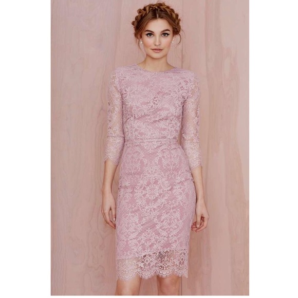 For love and lemons pink Lace dress with open back - Picture 1 of 5